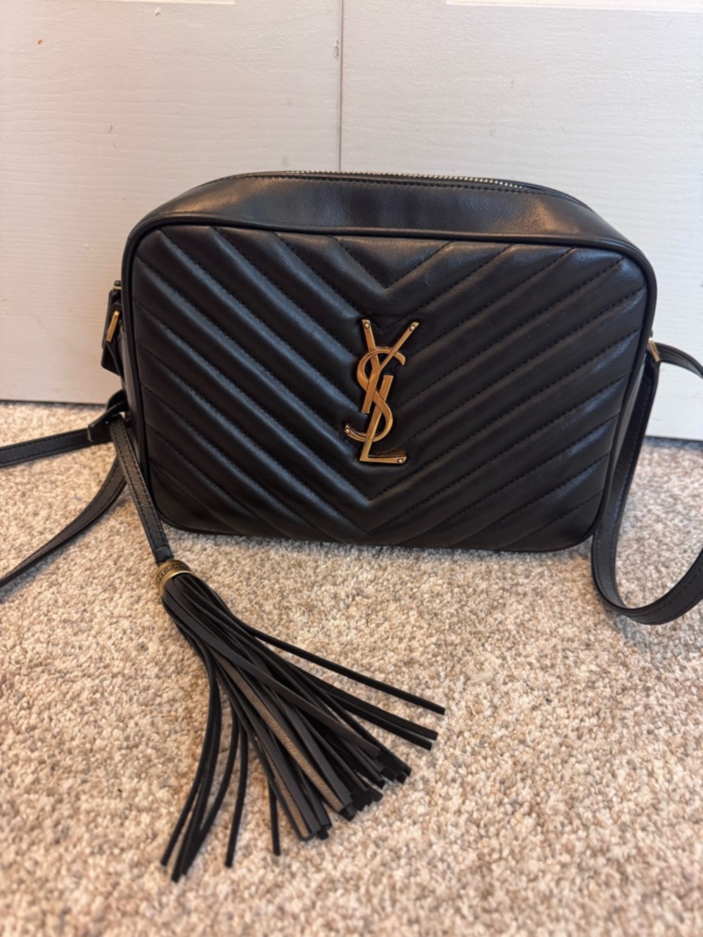 Yves Saint Laurent Black Quilted Leather Crossbody Camera Bag with Tassel - Picture 2 of 9